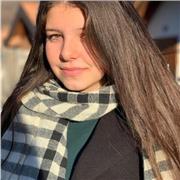 ragazza di 18 anni, offro ripetizioni di spagnolo, inglese ai ragazzi/e sia online che a domicilio. Zona Erba e vicinanze